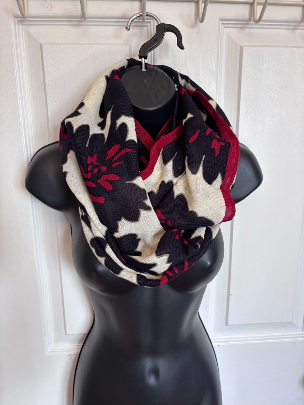 NWT J.Crew Wool Blend Floral Infinity Loop Scarf Bold Print Red Navy Cream